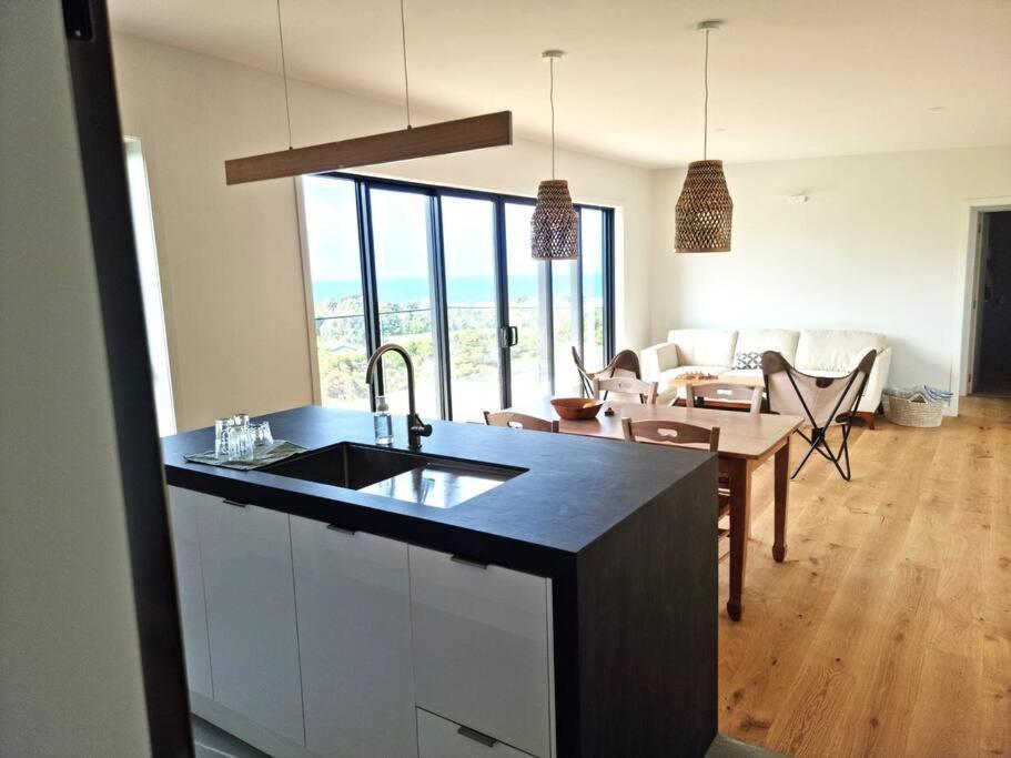 Xspot Medlands Beach House - Ocean Views - Short Stroll To The Beach Exterior foto